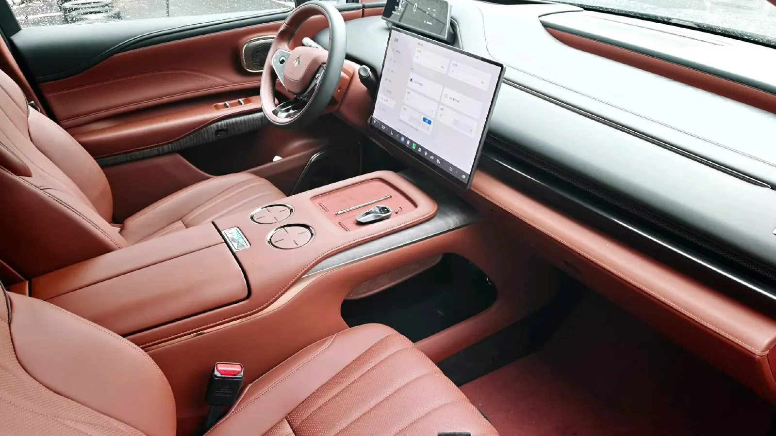 2025 HYPTEC HL BEV,autocango,china used car exporter,china ev exporter,chinese used car exporter,chinese used ev exporter