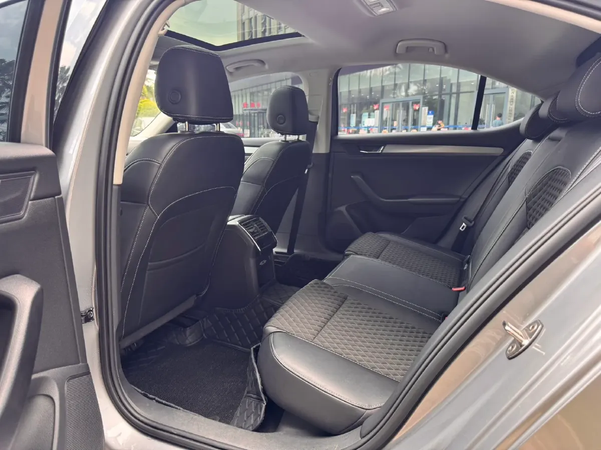 2018 Nissan Terra 2.5L 184HP L4 7AT,autocango,china used car exporter,china ev exporter,chinese used car exporter,chinese used ev exporter