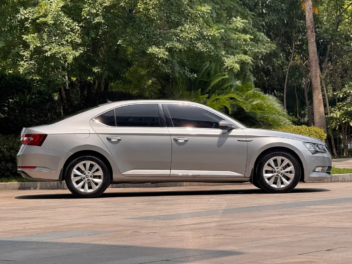 2018 Nissan Terra 2.5L 184HP L4 7AT,autocango,china used car exporter,china ev exporter,chinese used car exporter,chinese used ev exporter