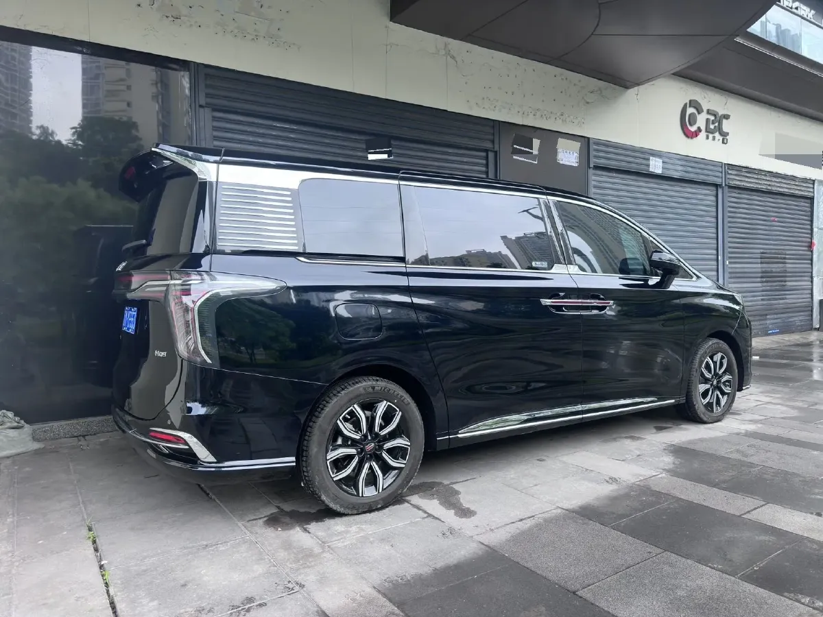 2023 HongQi HQ9 2.0T 252HP L4 8AT,autocango,china used car exporter,china ev exporter,chinese used car exporter,chinese used ev exporter