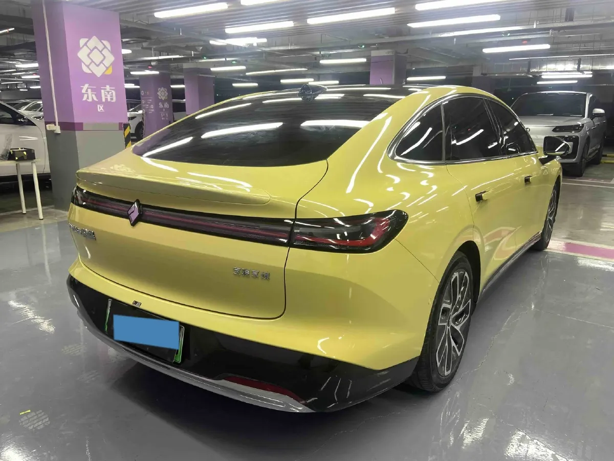 2025 BaoJun XiangJing BEV,autocango,china used car exporter,china ev exporter,chinese used car exporter,chinese used ev exporter
