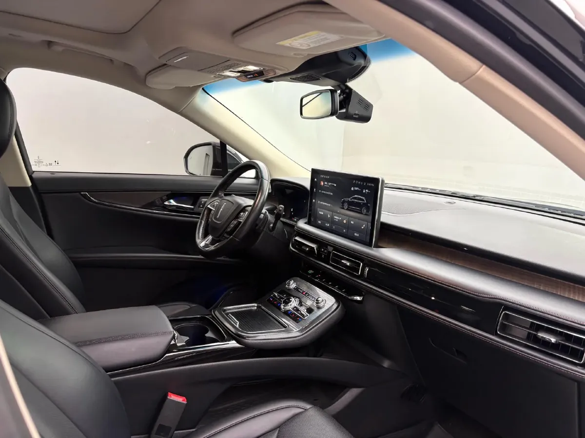 2021 Lincoln Nautilus 2.7T 322HP V6 8AT,autocango,china used car exporter,china ev exporter,chinese used car exporter,chinese used ev exporter