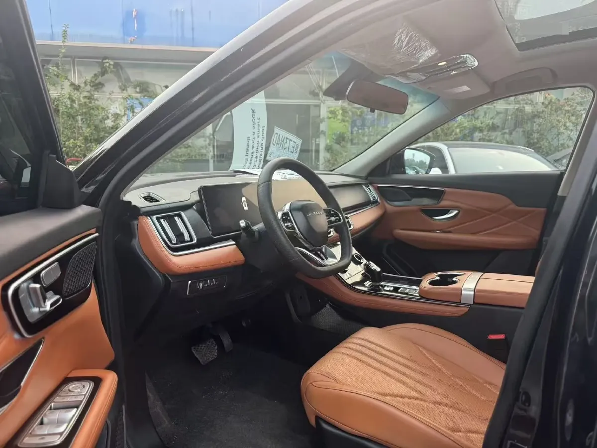 2025 Jetour X70 Plus 1.5T 184HP L4 7DCT,autocango,china used car exporter,china ev exporter,chinese used car exporter,chinese used ev exporter