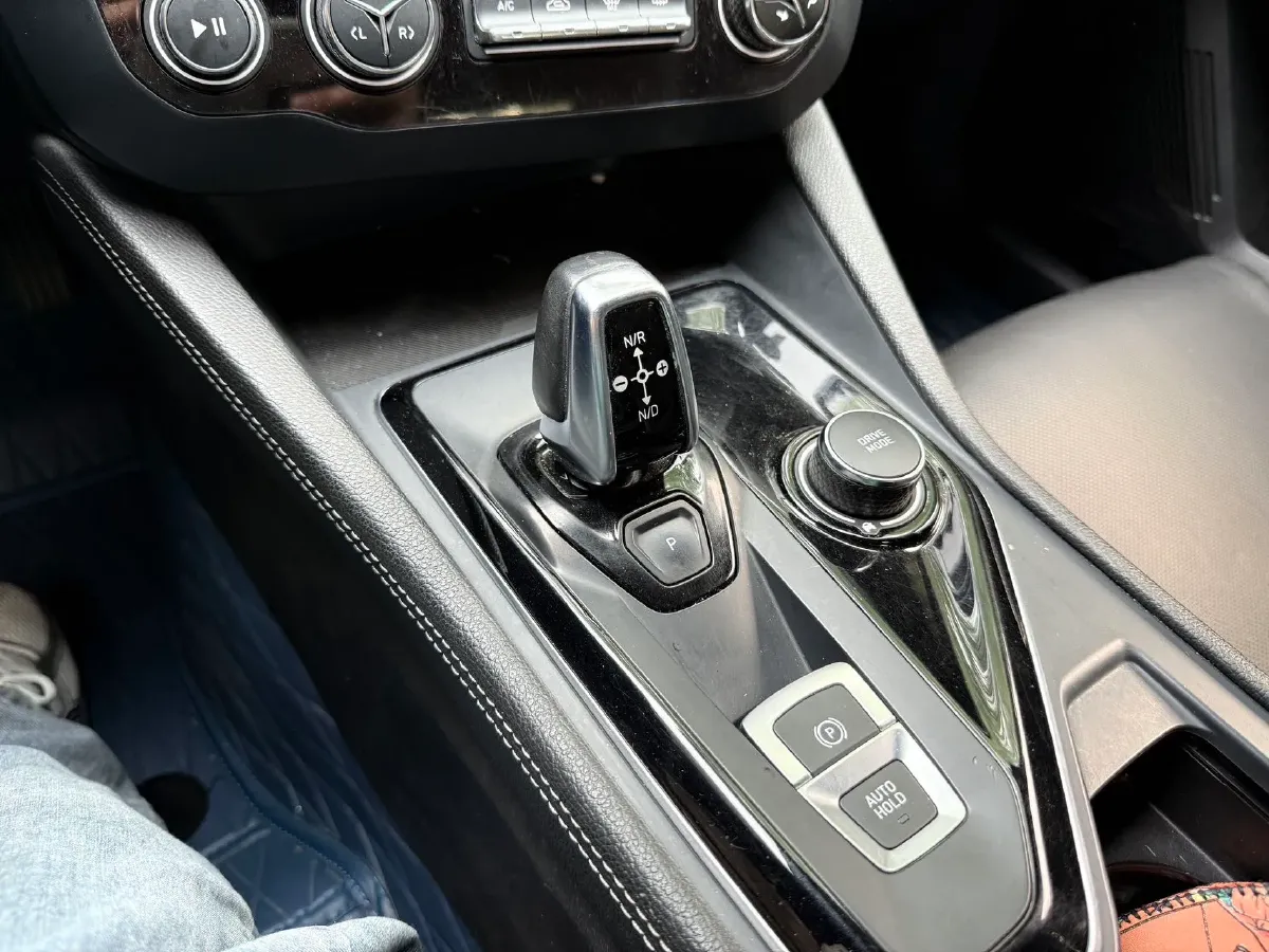 2021 LYNK&CO 03 2.0T 190HP L4 6AT,autocango,china used car exporter,china ev exporter,chinese used car exporter,chinese used ev exporter