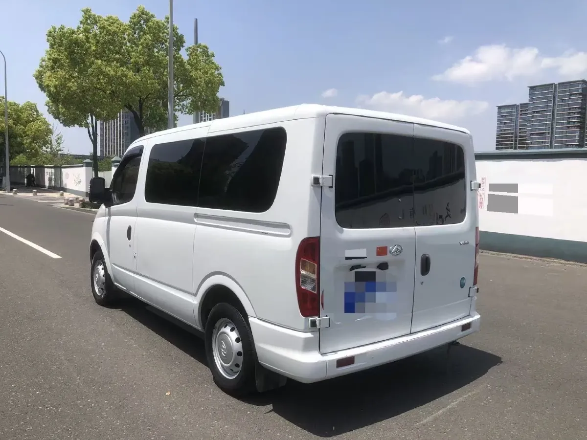 2021 MAXUS XinTu V80 2.0T 139HP L4 6MT,autocango,china used car exporter,china ev exporter,chinese used car exporter,chinese used ev exporter