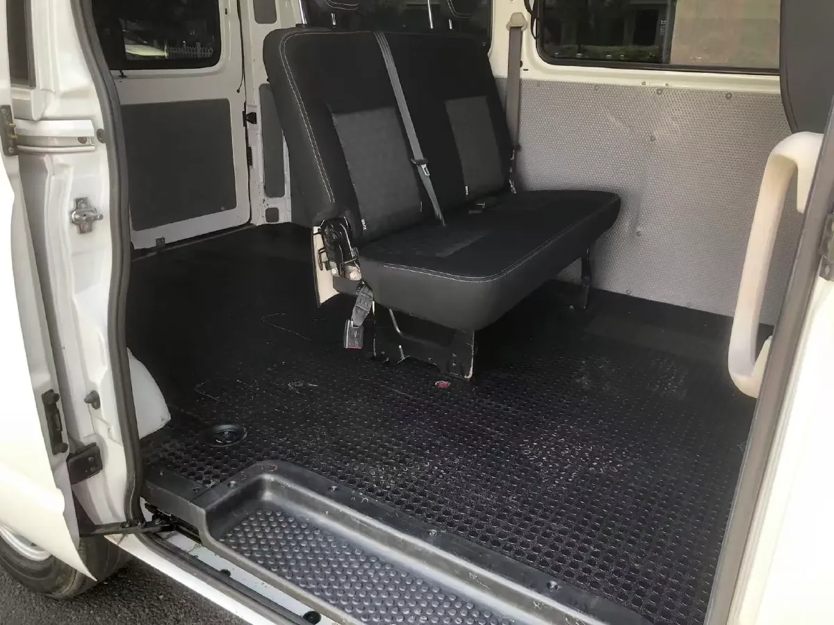 2021 MAXUS XinTu V80 2.0T 139HP L4 6MT,autocango,china used car exporter,china ev exporter,chinese used car exporter,chinese used ev exporter