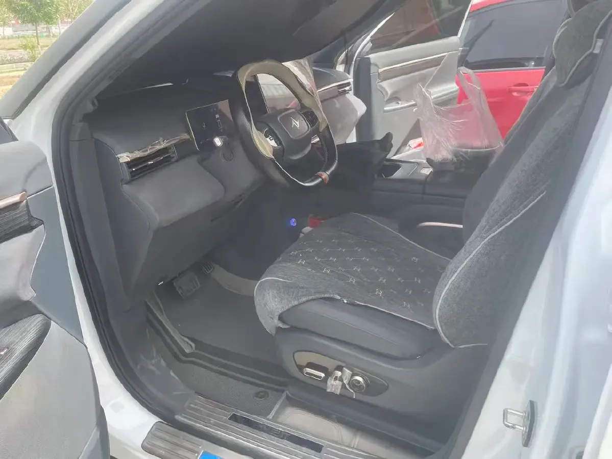 2024 DongFeng eπ eπ008 1.5T 147HP L4 REEV 34.32KWH,autocango,china used car exporter,china ev exporter,chinese used car exporter,chinese used ev exporter