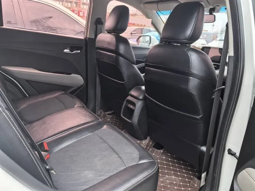 2017 BaoJun 310W 1.5L 105HP L4 6MT,autocango,china used car exporter,china ev exporter,chinese used car exporter,chinese used ev exporter