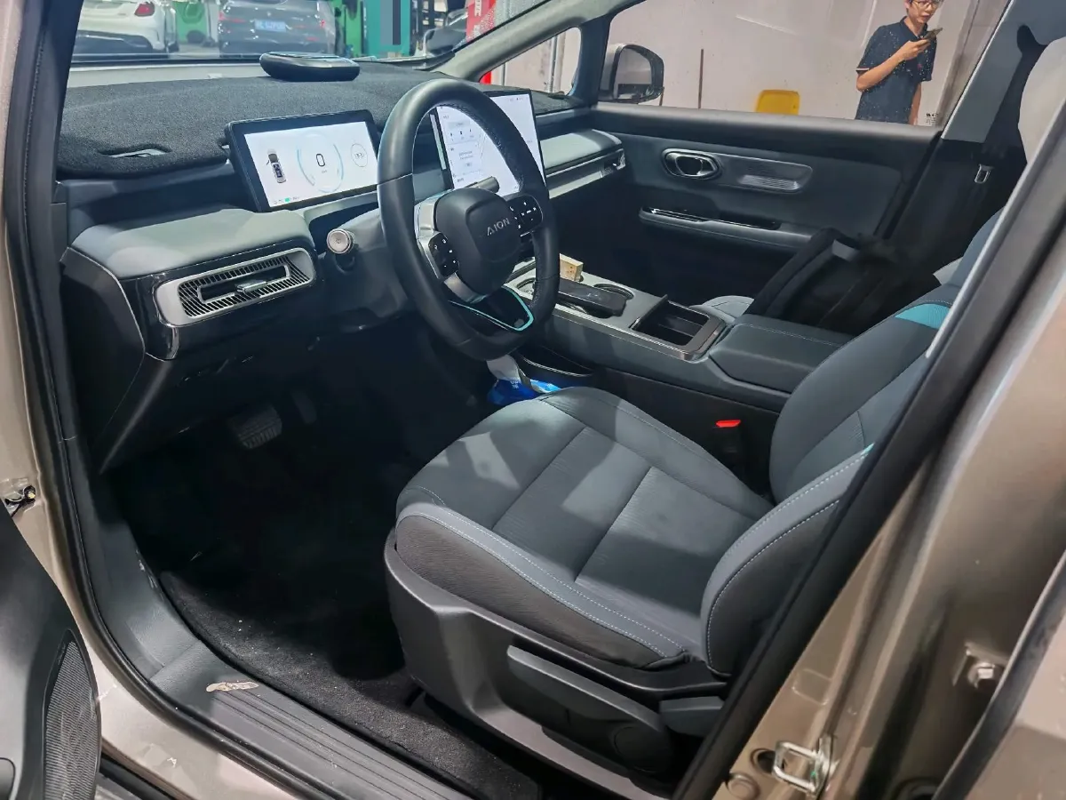 2023 GAC Trumpchi GS4 1.5T 177HP L4 6AT,autocango,china used car exporter,china ev exporter,chinese used car exporter,chinese used ev exporter