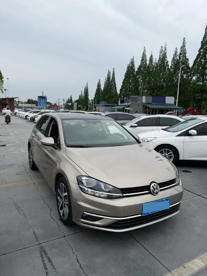 2020 Volkswagen Golf 1.4T 150HP L4 7DCT,autocango,china used car exporter,china ev exporter,chinese used car exporter,chinese used ev exporter