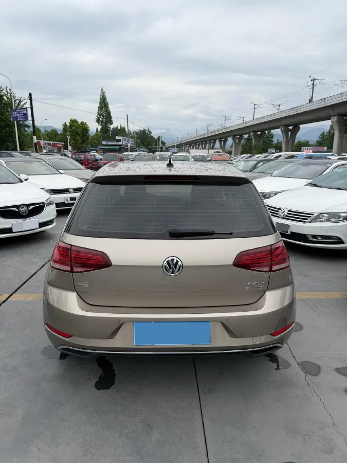 2020 Volkswagen Golf 1.4T 150HP L4 7DCT,autocango,china used car exporter,china ev exporter,chinese used car exporter,chinese used ev exporter