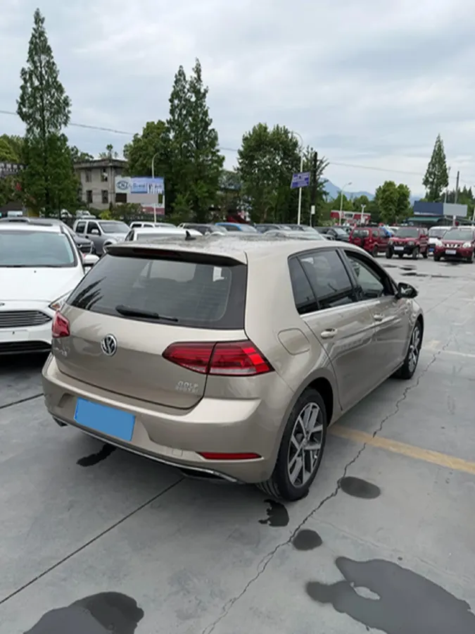 2020 Volkswagen Golf 1.4T 150HP L4 7DCT,autocango,china used car exporter,china ev exporter,chinese used car exporter,chinese used ev exporter