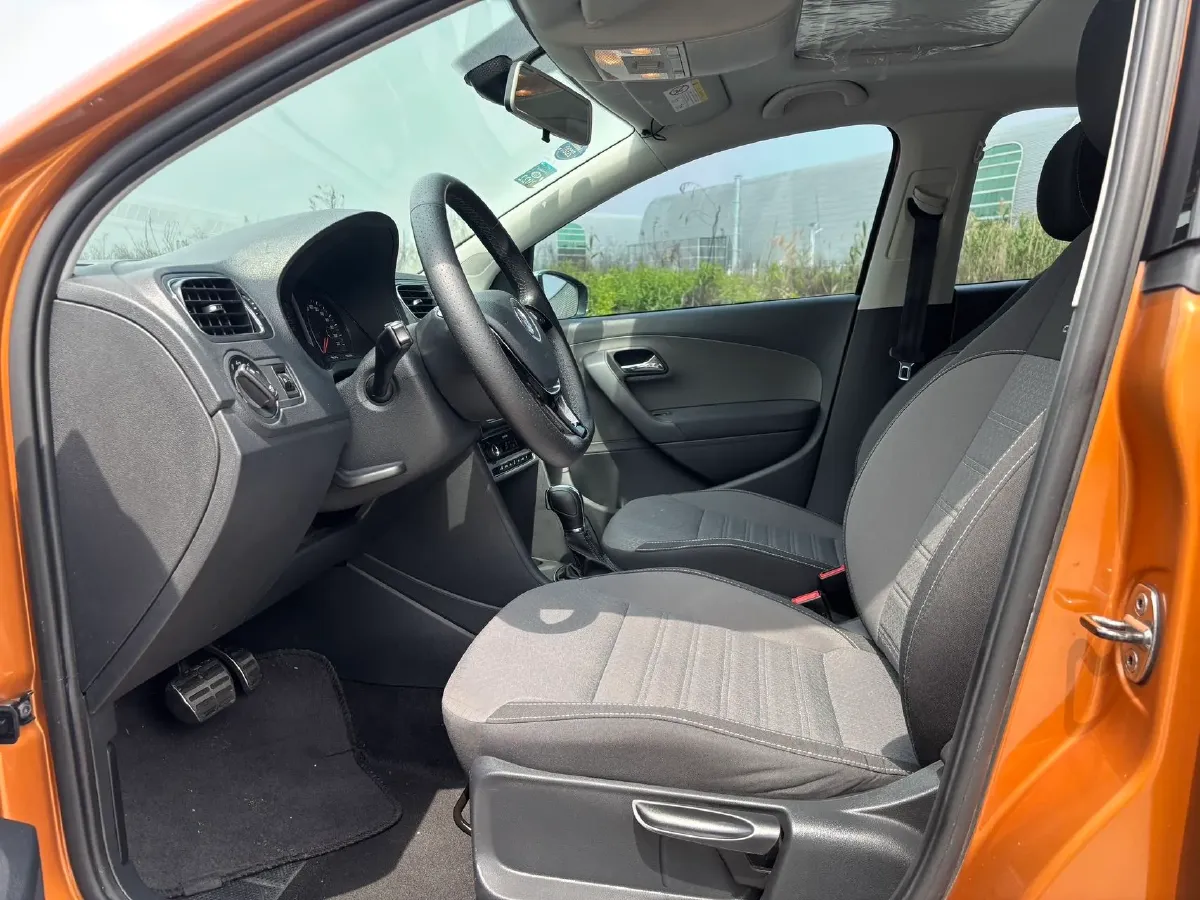 2016 Volkswagen Polo 1.6L 110HP L4 6AT,autocango,china used car exporter,china ev exporter,chinese used car exporter,chinese used ev exporter