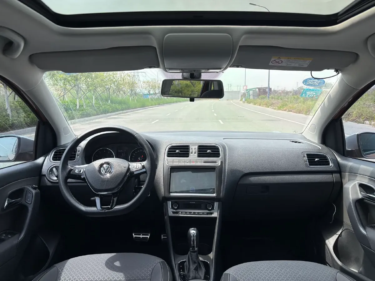 2016 Volkswagen Polo 1.6L 110HP L4 6AT,autocango,china used car exporter,china ev exporter,chinese used car exporter,chinese used ev exporter