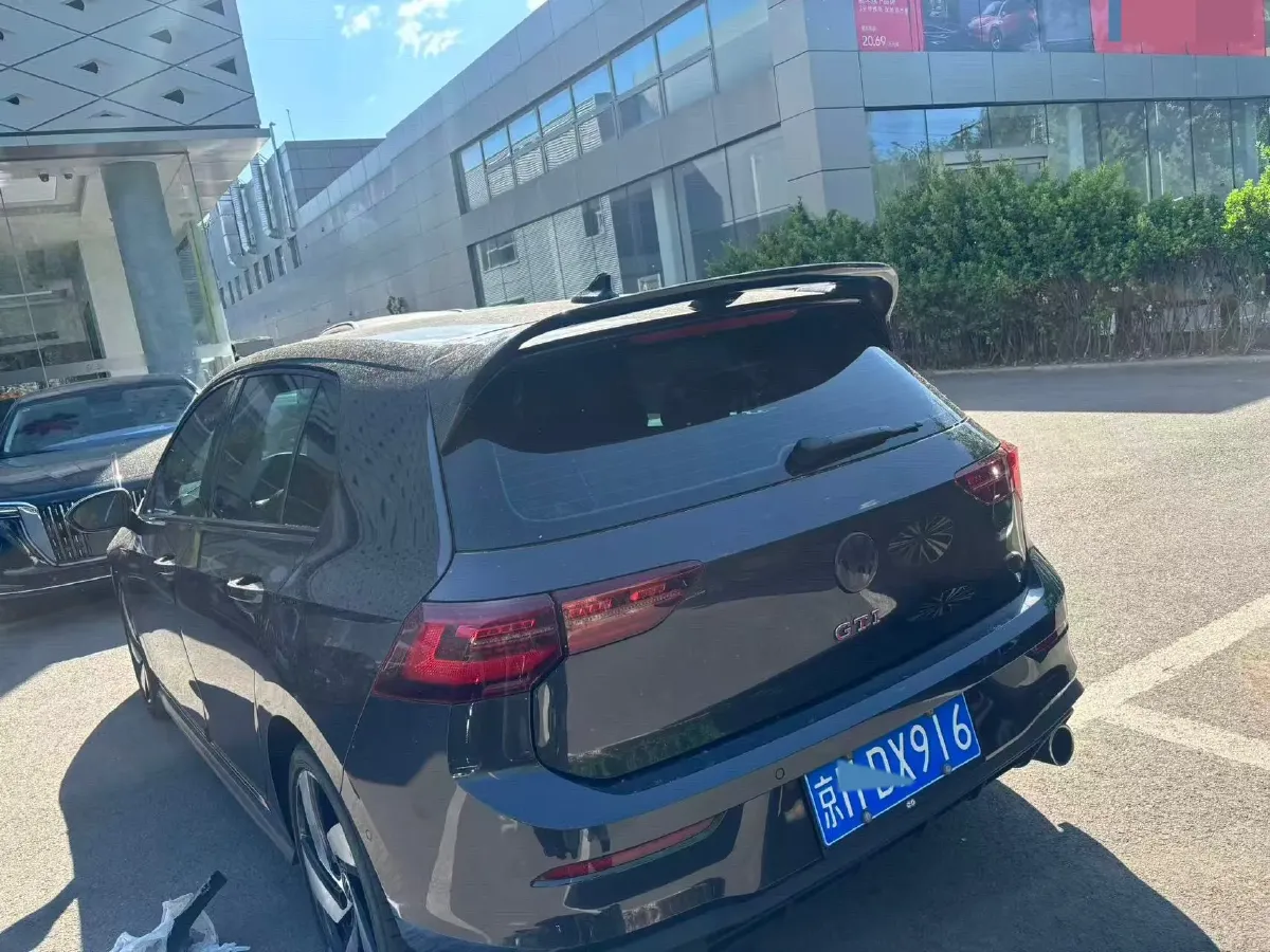 2021 Volkswagen GolfGTI 2.0T 220HP L4 7DCT,autocango,china used car exporter,china ev exporter,chinese used car exporter,chinese used ev exporter