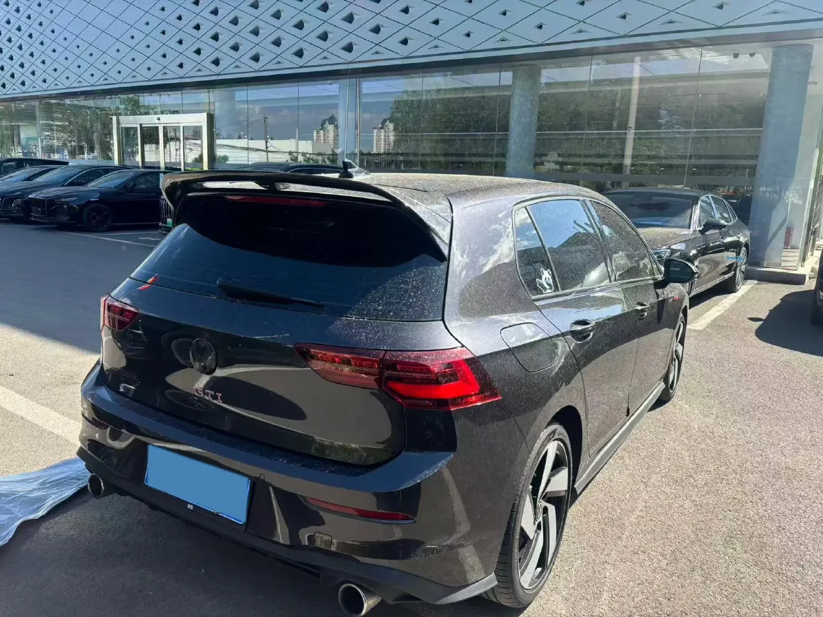 2021 Volkswagen GolfGTI 2.0T 220HP L4 7DCT,autocango,china used car exporter,china ev exporter,chinese used car exporter,chinese used ev exporter