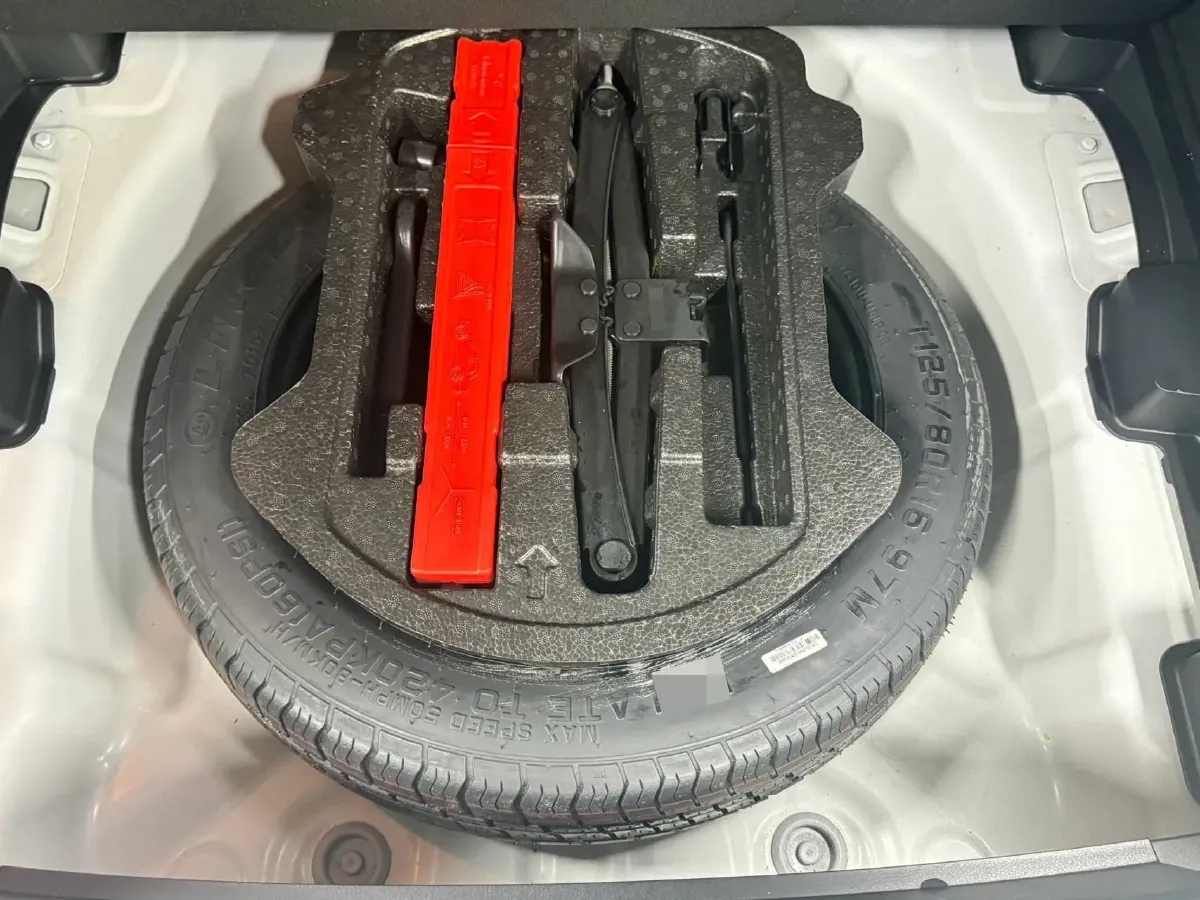 2021 Geely Coolray 1.4T 141HP L4 6DCT,autocango,china used car exporter,china ev exporter,chinese used car exporter,chinese used ev exporter