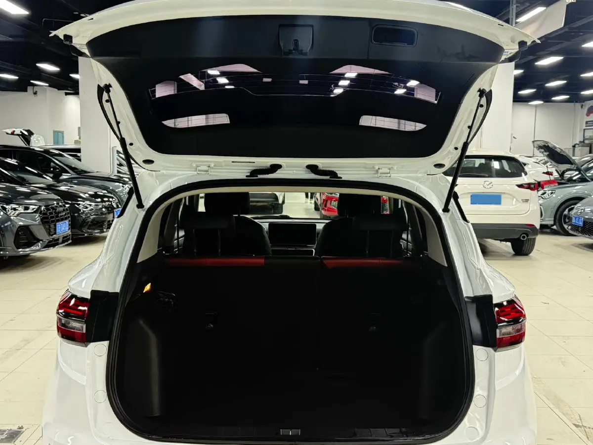 2021 Geely Coolray 1.4T 141HP L4 6DCT,autocango,china used car exporter,china ev exporter,chinese used car exporter,chinese used ev exporter