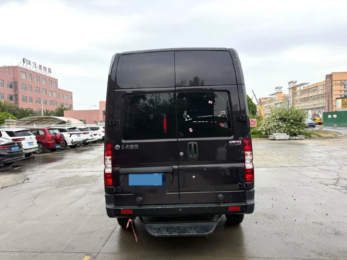 2023 Dongfeng RuiQi 7 2.0T 228HP L4 6MT,autocango,china used car exporter,china ev exporter,chinese used car exporter,chinese used ev exporter