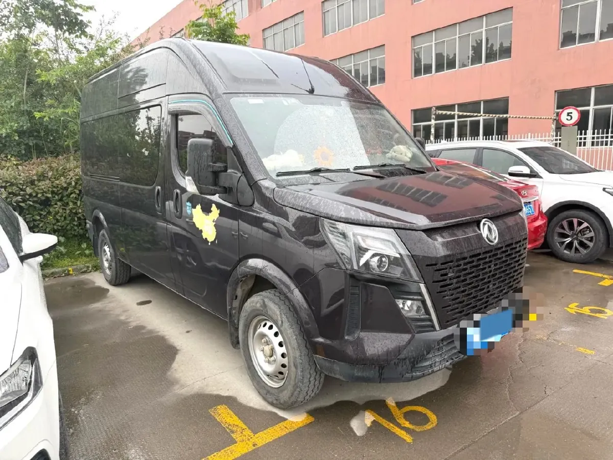 2023 Dongfeng RuiQi 7 2.0T 228HP L4 6MT,autocango,china used car exporter,china ev exporter,chinese used car exporter,chinese used ev exporter