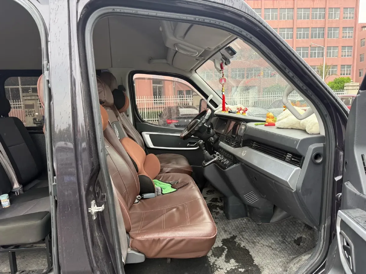 2023 Dongfeng RuiQi 7 2.0T 228HP L4 6MT,autocango,china used car exporter,china ev exporter,chinese used car exporter,chinese used ev exporter