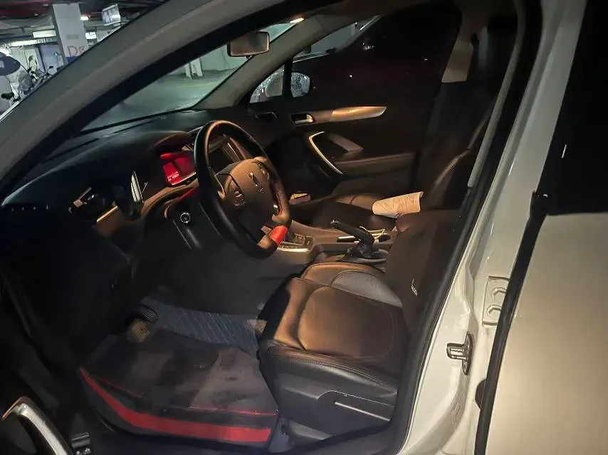 2016 DS 5LS 1.6T 167HP L4 6AT,autocango,china used car exporter,china ev exporter,chinese used car exporter,chinese used ev exporter