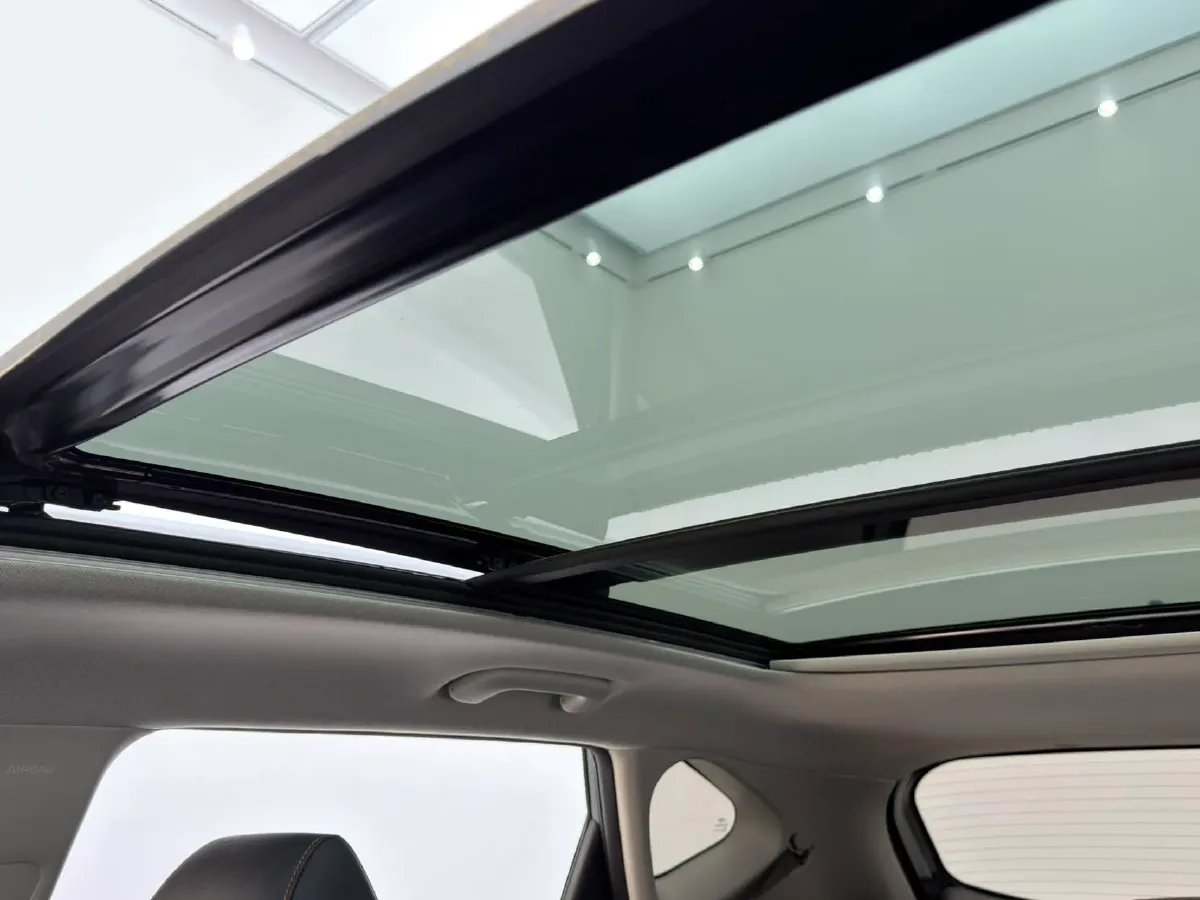 2023 Kia Seltos 1.5L 115HP L4 CVT,autocango,china used car exporter,china ev exporter,chinese used car exporter,chinese used ev exporter