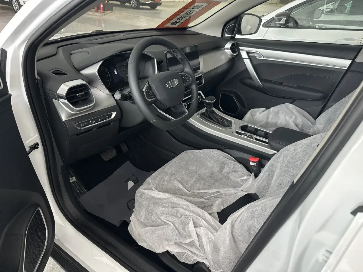 2025 Geely Coolray 1.5L 126HP L4 CVT,autocango,china used car exporter,china ev exporter,chinese used car exporter,chinese used ev exporter