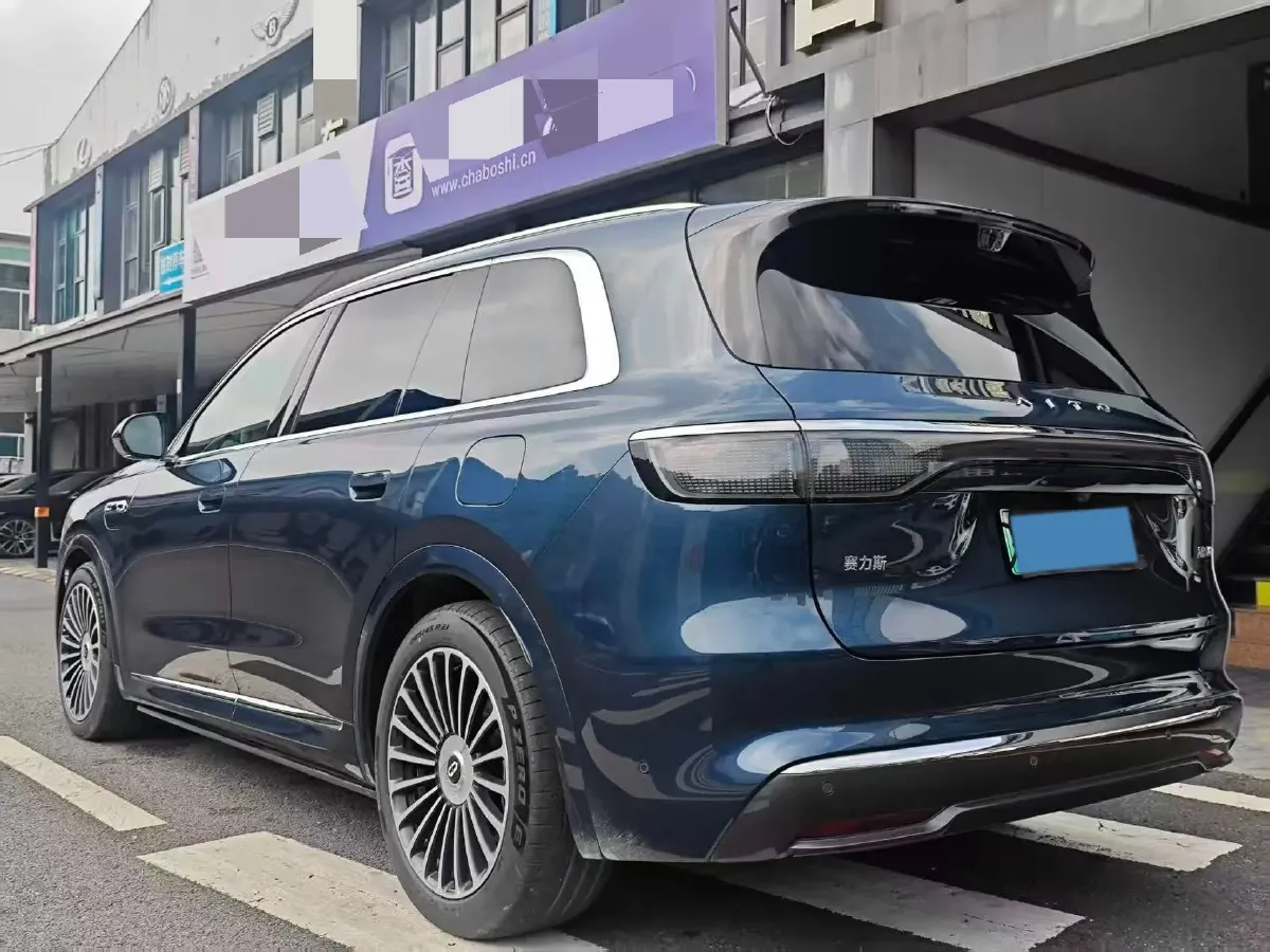 2025 AITO AITO M8 REEV 160HP REEV 53.4KWH,autocango,china used car exporter,china ev exporter,chinese used car exporter,chinese used ev exporter