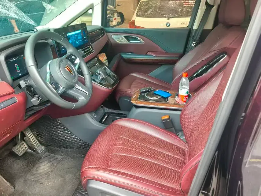 2023 HongQi HQ9 2.0T 252HP L4 8AT,autocango,china used car exporter,china ev exporter,chinese used car exporter,chinese used ev exporter