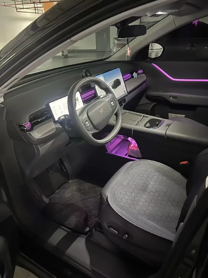 2025 Xpeng G6 BEV 68.5KWH,autocango,china used car exporter,china ev exporter,chinese used car exporter,chinese used ev exporter