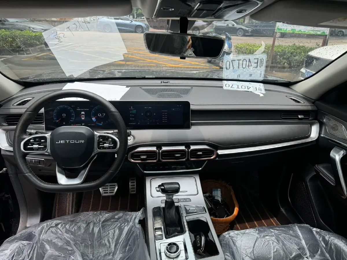 2023 Jetour X70 Plus 1.6T 197HP L4 7DCT,autocango,china used car exporter,china ev exporter,chinese used car exporter,chinese used ev exporter