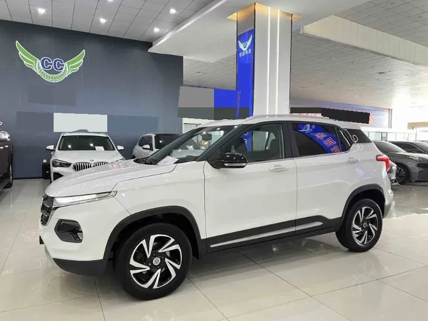 2017 HaiMa S5 Young Edition 1.6L 122HP L4 5MT,autocango,china used car exporter,china ev exporter,chinese used car exporter,chinese used ev exporter