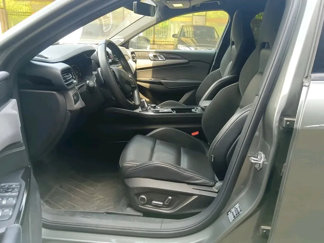 2022 LYNK&CO 03 2.0T 190HP L4 7DCT,autocango,china used car exporter,china ev exporter,chinese used car exporter,chinese used ev exporter