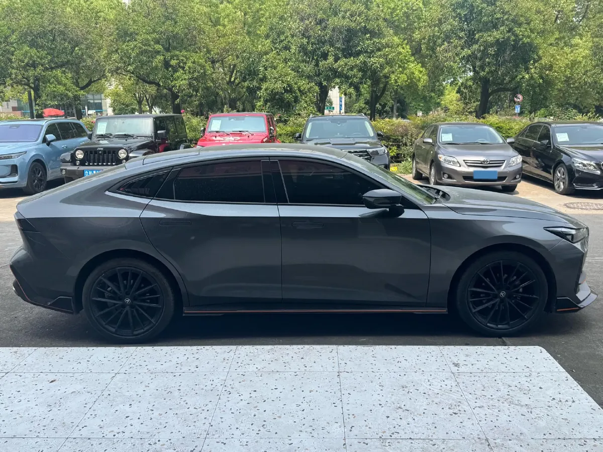 2025 ChangAn UNI-V 1.5T 192HP L4 7DCT,autocango,china used car exporter,china ev exporter,chinese used car exporter,chinese used ev exporter