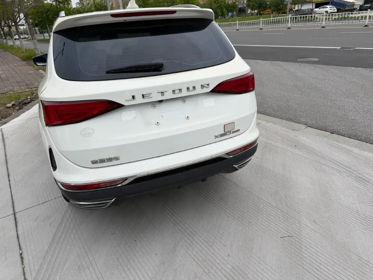 2020 Jetour X90 1.5T 156HP L4 6MT,autocango,china used car exporter,china ev exporter,chinese used car exporter,chinese used ev exporter
