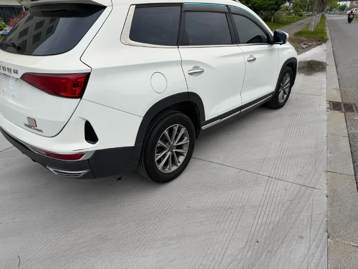 2020 Jetour X90 1.5T 156HP L4 6MT,autocango,china used car exporter,china ev exporter,chinese used car exporter,chinese used ev exporter