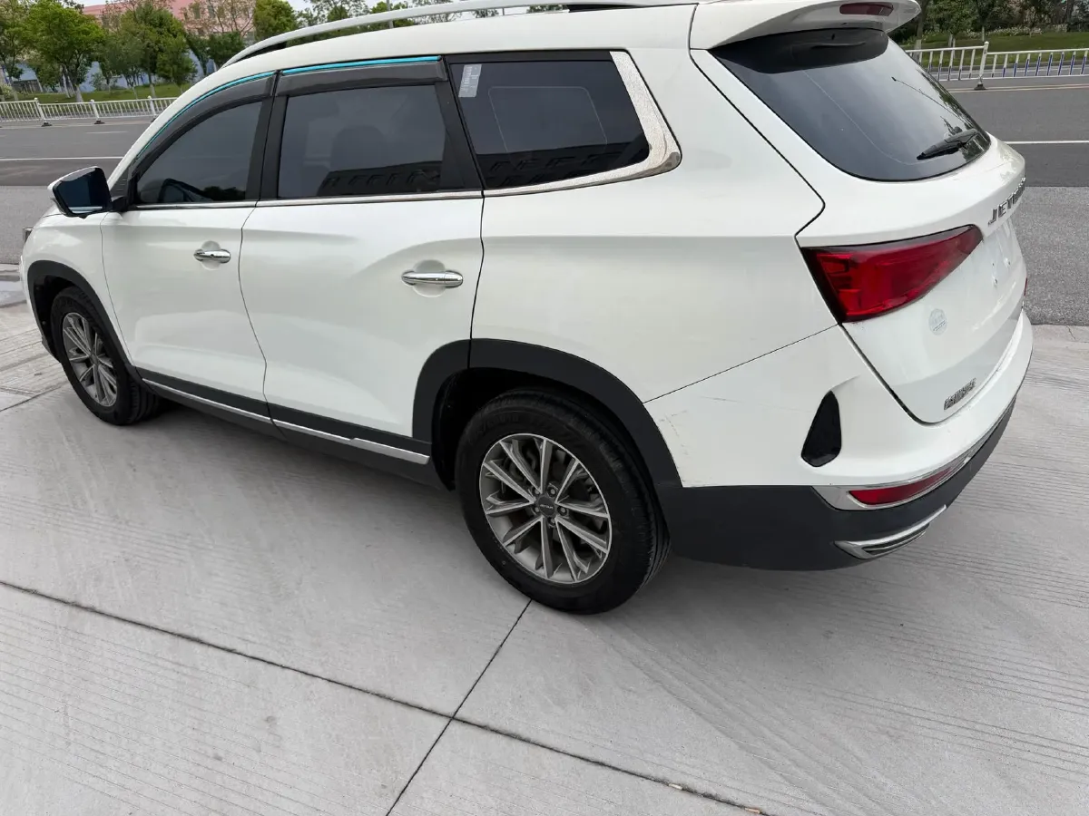 2020 Jetour X90 1.5T 156HP L4 6MT,autocango,china used car exporter,china ev exporter,chinese used car exporter,chinese used ev exporter