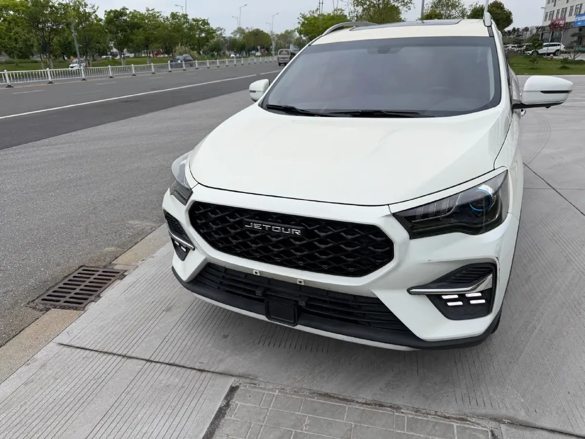 2020 Jetour X90 1.5T 156HP L4 6MT,autocango,china used car exporter,china ev exporter,chinese used car exporter,chinese used ev exporter