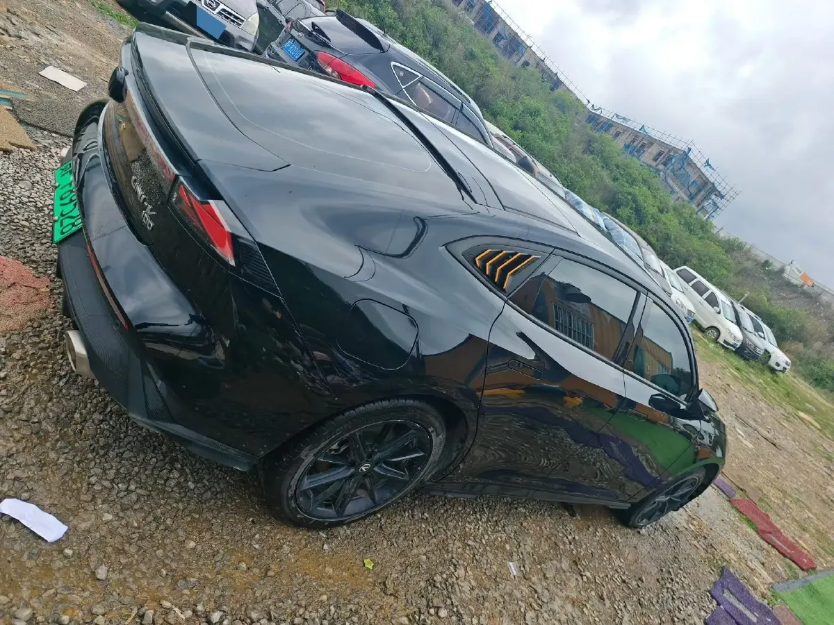 2023 ChangAn UNI-V iDD 1.5T 170HP L4 6TCT PHEV 18.4KWH,autocango,china used car exporter,china ev exporter,chinese used car exporter,chinese used ev exporter