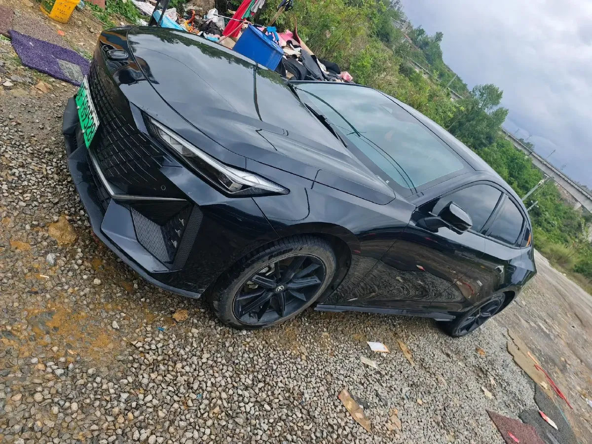 2023 ChangAn UNI-V iDD 1.5T 170HP L4 6TCT PHEV 18.4KWH,autocango,china used car exporter,china ev exporter,chinese used car exporter,chinese used ev exporter