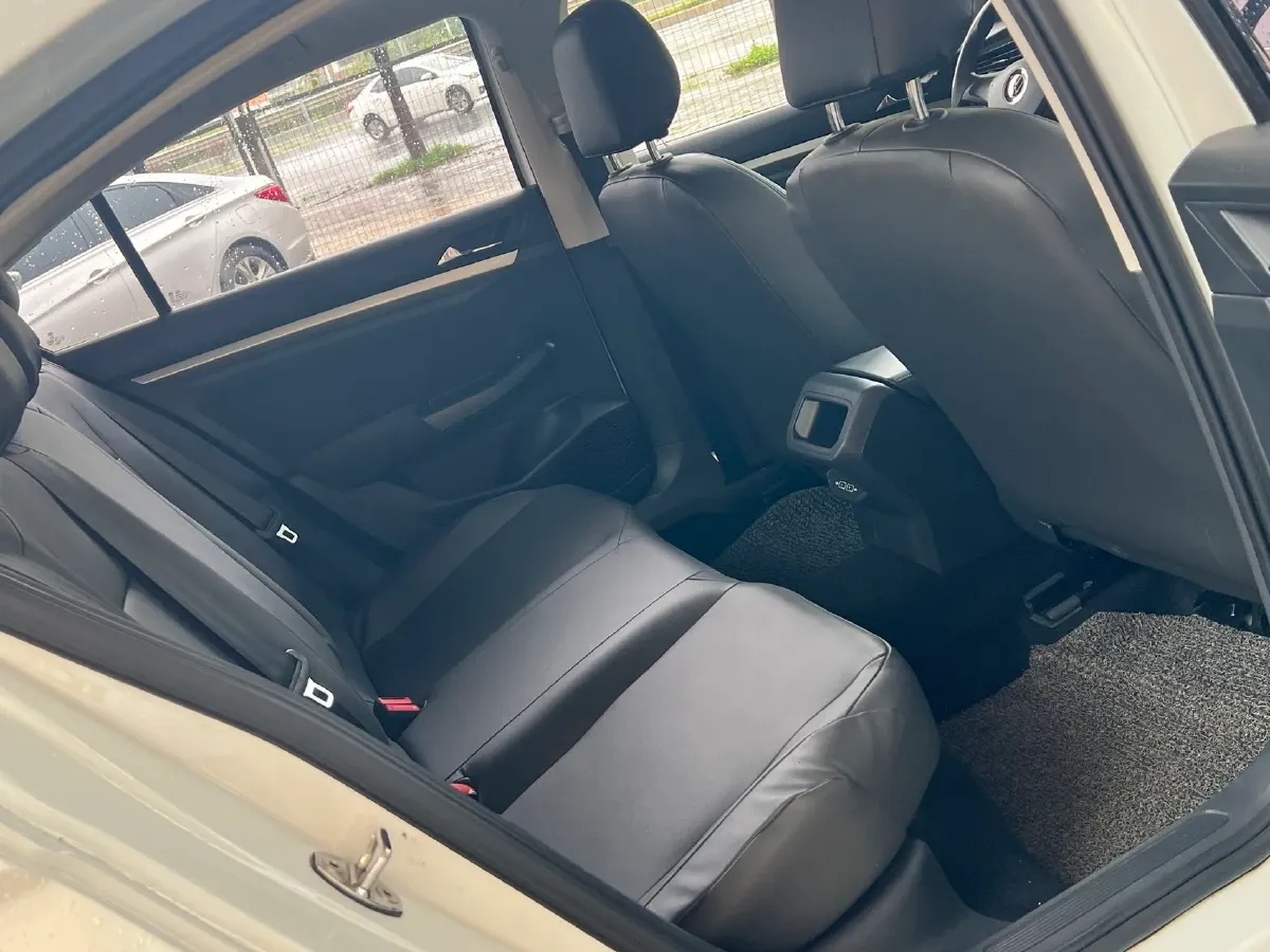 2021 Volkswagen Bora 1.5L 113HP L4 6AT,autocango,china used car exporter,china ev exporter,chinese used car exporter,chinese used ev exporter