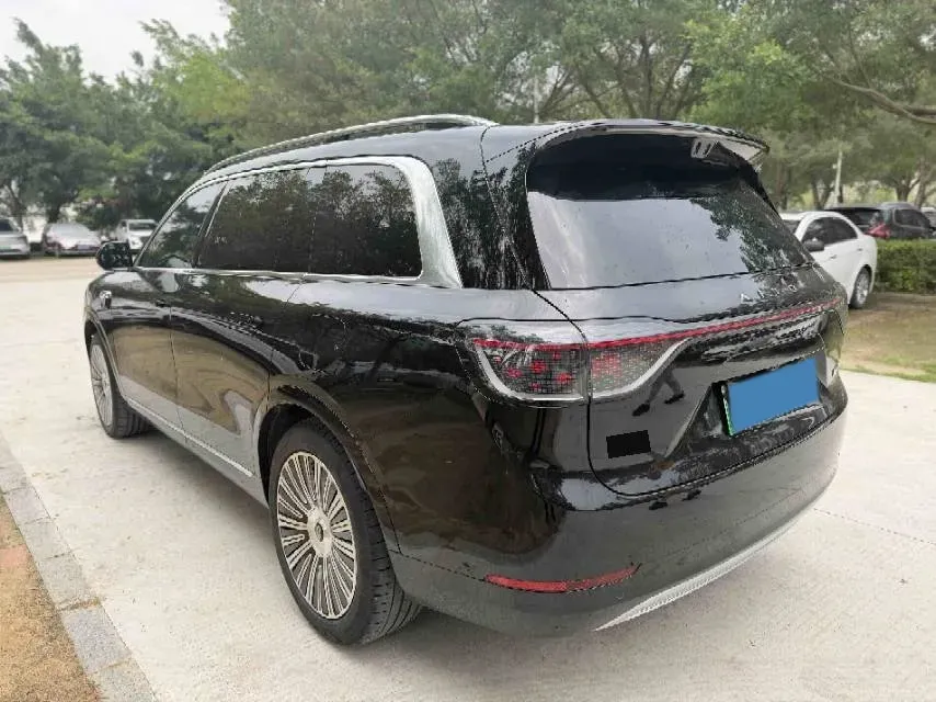 2025 AITO AITO M9 REEV 160HP REEV 52KWH,autocango,china used car exporter,china ev exporter,chinese used car exporter,chinese used ev exporter