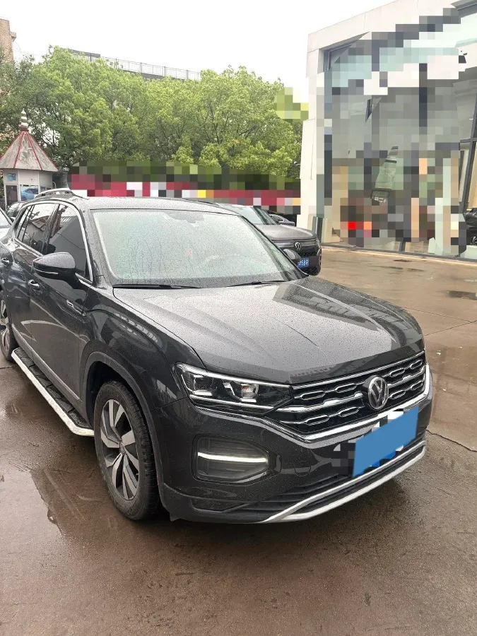 2019 Jeep Cherokee 2.0T 234HP L4 9AT,autocango,china used car exporter,china ev exporter,chinese used car exporter,chinese used ev exporter