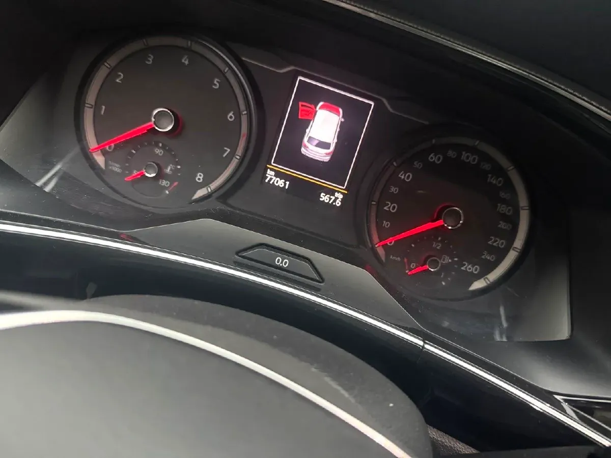 2019 Jeep Cherokee 2.0T 234HP L4 9AT,autocango,china used car exporter,china ev exporter,chinese used car exporter,chinese used ev exporter