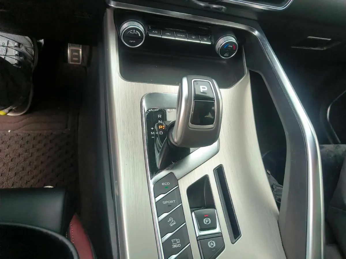 2019 Geely Coolray 1.5T 177HP L3 7DCT,autocango,china used car exporter,china ev exporter,chinese used car exporter,chinese used ev exporter