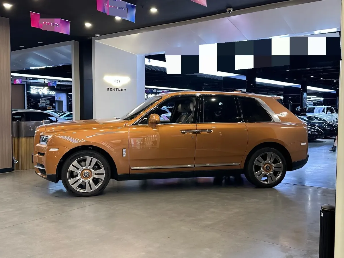 2018 Rolls-Royce Cullinan 6.7T 571HP V12 8AT,autocango,china used car exporter,china ev exporter,chinese used car exporter,chinese used ev exporter