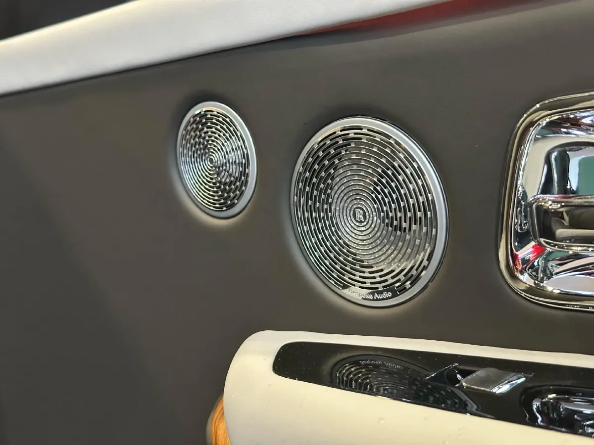 2018 Rolls-Royce Cullinan 6.7T 571HP V12 8AT,autocango,china used car exporter,china ev exporter,chinese used car exporter,chinese used ev exporter