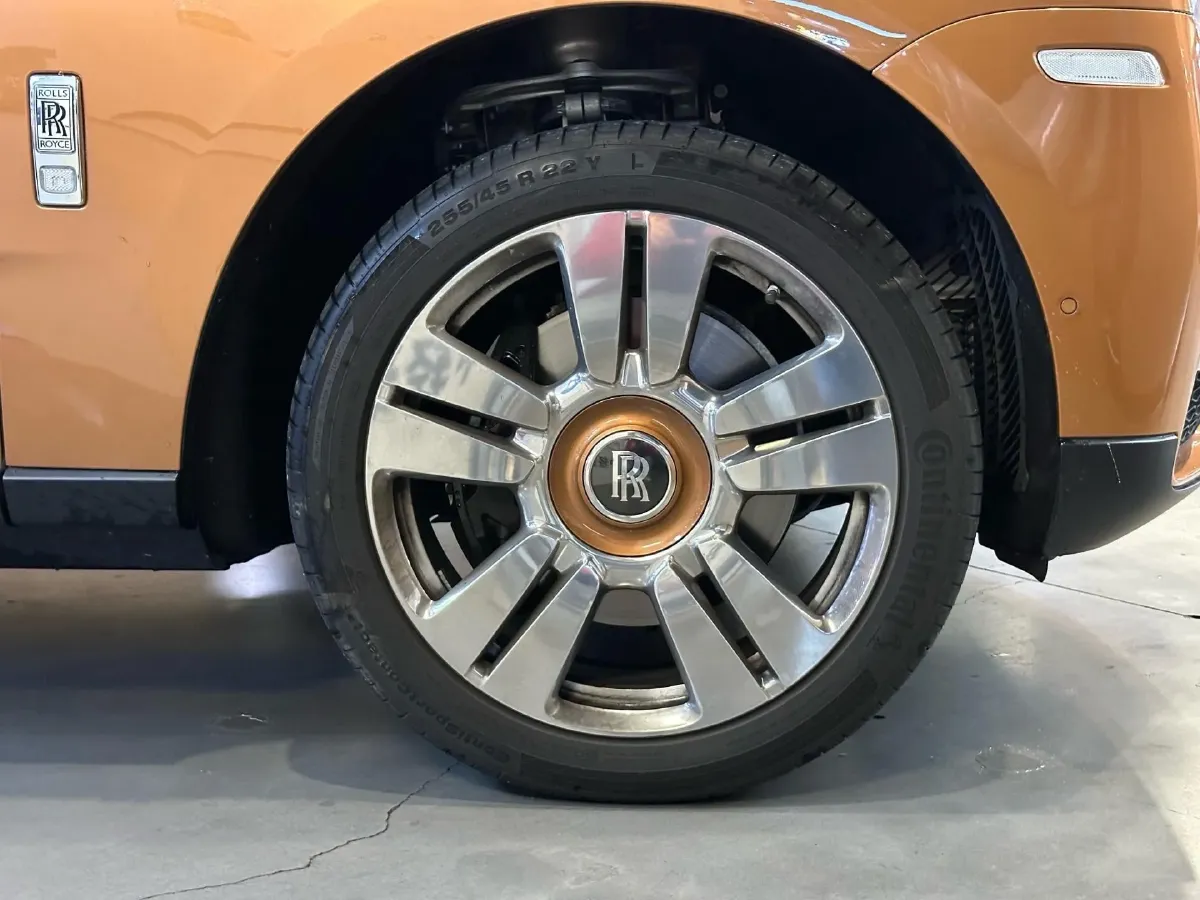 2018 Rolls-Royce Cullinan 6.7T 571HP V12 8AT,autocango,china used car exporter,china ev exporter,chinese used car exporter,chinese used ev exporter