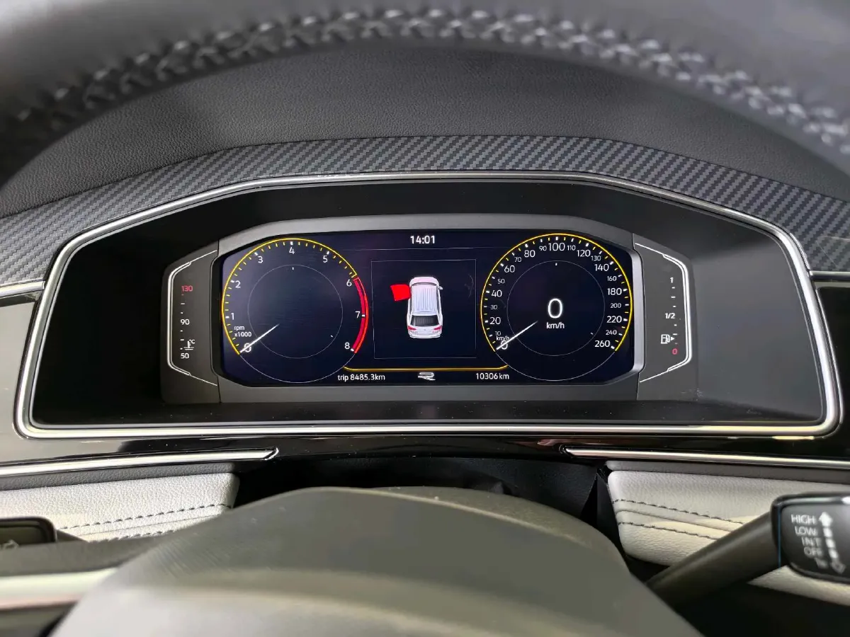 2024 Volkswagen Tiguan L 2.0T 186HP L4 7DCT,autocango,china used car exporter,china ev exporter,chinese used car exporter,chinese used ev exporter